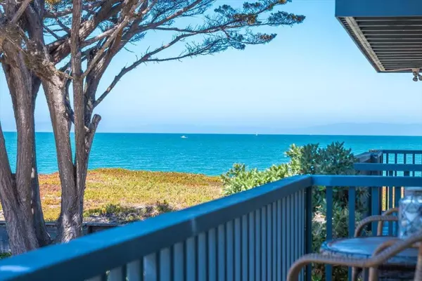 Monterey, CA 93940,36 La Playa ST