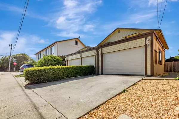 Half Moon Bay, CA 94019,Oak AVE