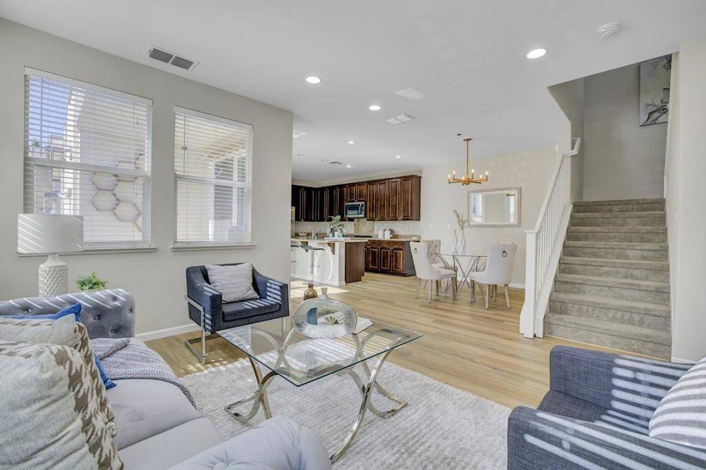 Livermore, CA 94550,1190 Flurry DR