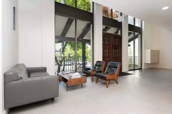 Burlingame, CA 94010,1515 Floribunda AVE #309