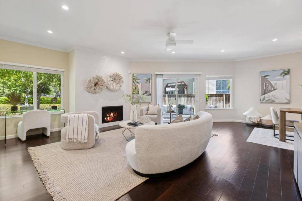919 Shoreline DR, San Mateo, CA 94404