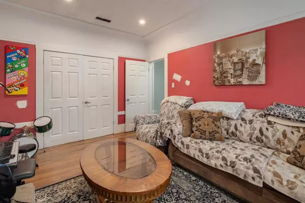 Daly City, CA 94014,373 Winchester ST