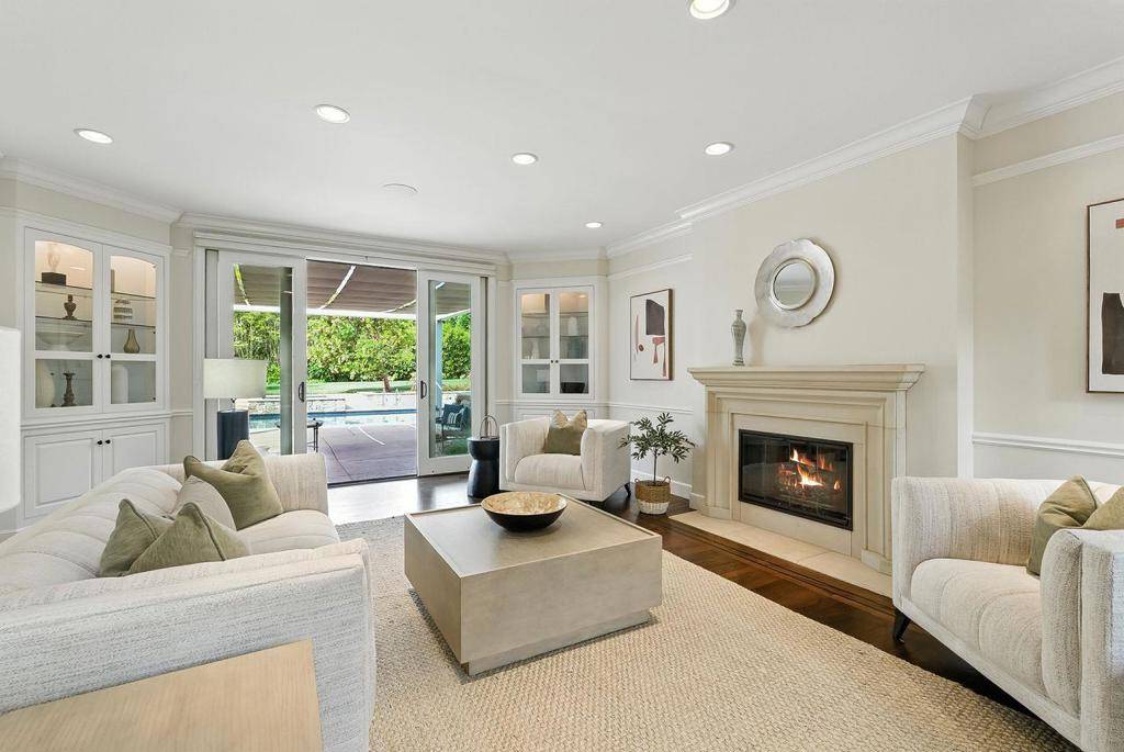 Los Altos, CA 94024,356 Covington RD