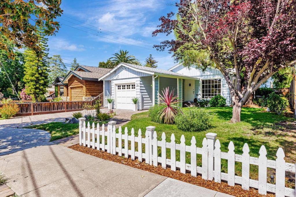 Redwood City, CA 94062,221 Hillview AVE
