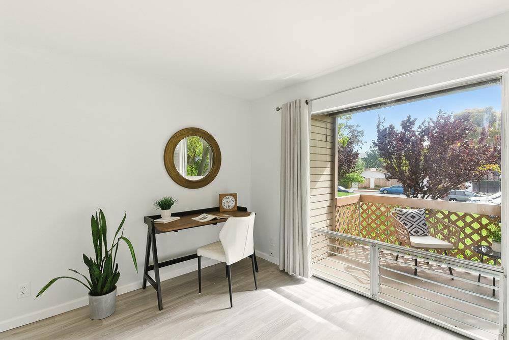 San Mateo, CA 94404,707 Fathom DR #102