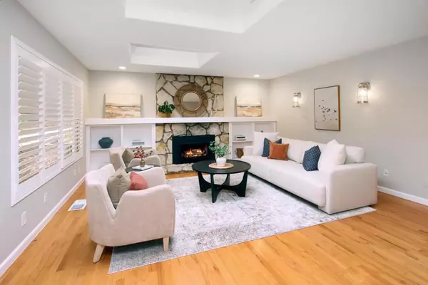 Aptos, CA 95003,217 Valencia AVE