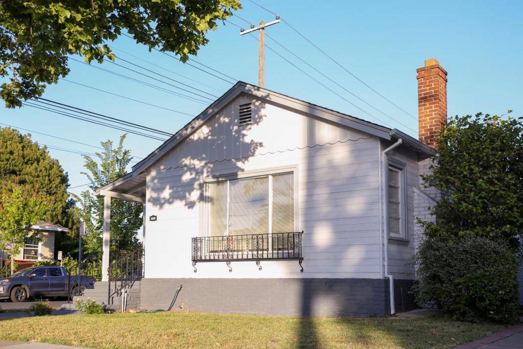 Oakland, CA 94605,2570 Havenscourt BLVD