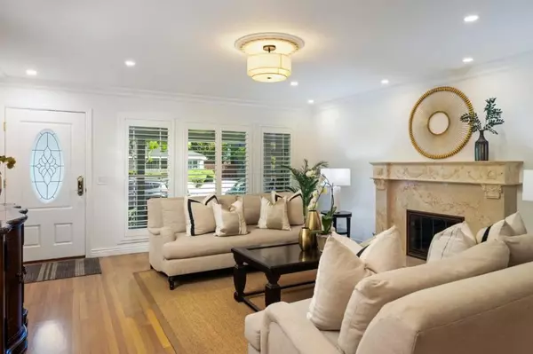 2403 Washington AVE, Redwood City, CA 94061