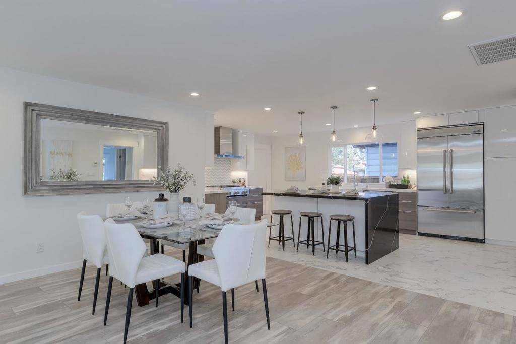 East Palo Alto, CA 94303,116 Daphne WAY