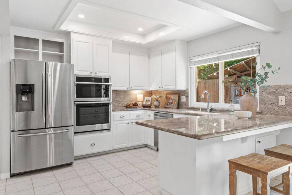 Gilroy, CA 95020,690 Antonio CT