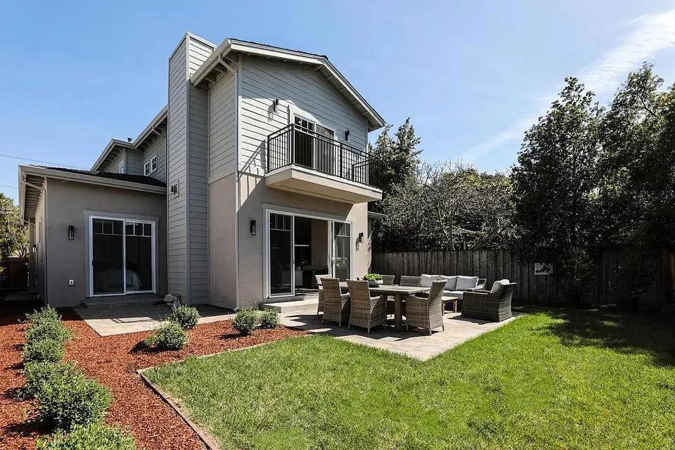 1911 Menalto AVE, Menlo Park, CA 94025