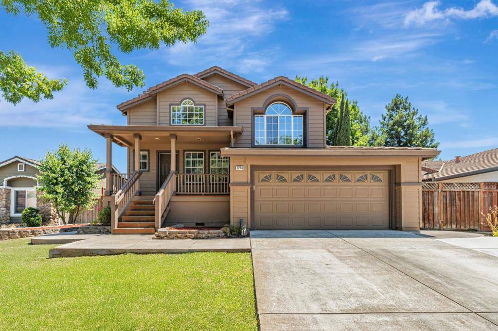 1234 Blacksmith DR, Gilroy, CA 95020