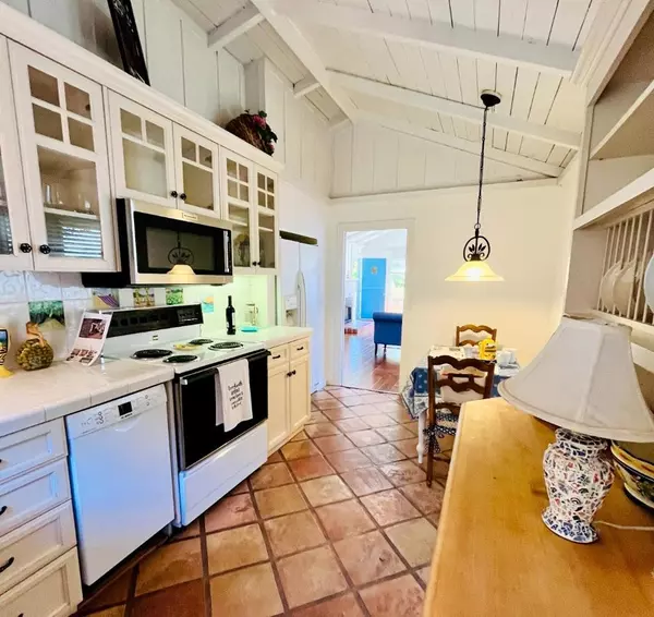 Carmel, CA 93921,0 Ocean Avenue 1 NE Santa Rita