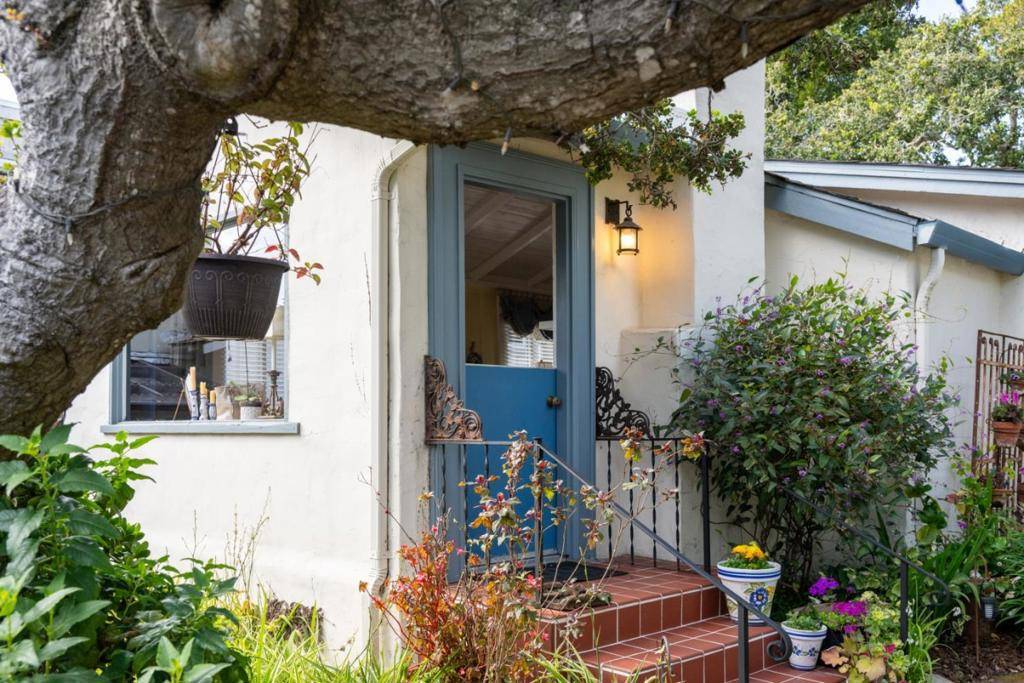 Carmel, CA 93921,0 Ocean Avenue 1 NE Santa Rita