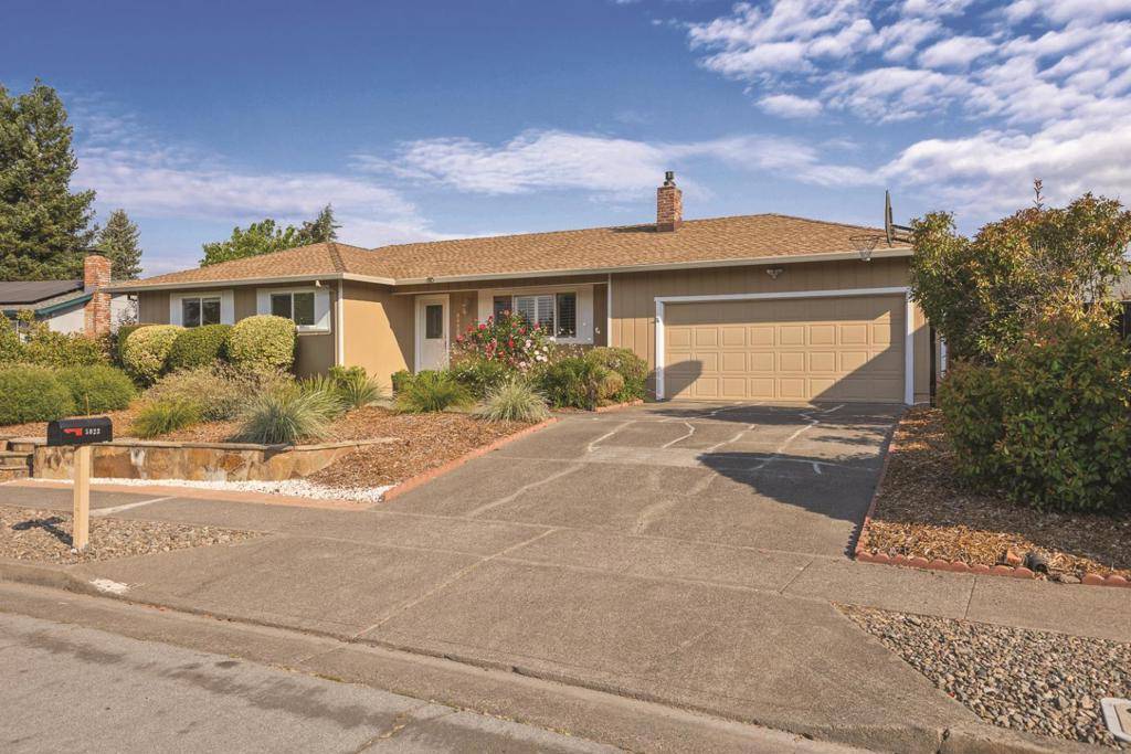 5023 Rick DR, Santa Rosa, CA 95409