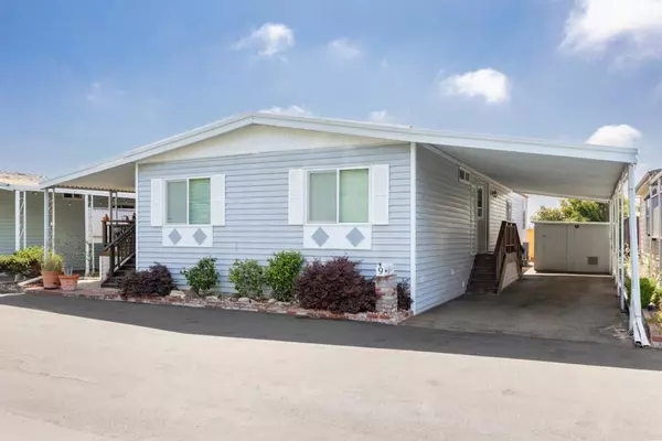 Watsonville, CA 95076,9 Pera DR