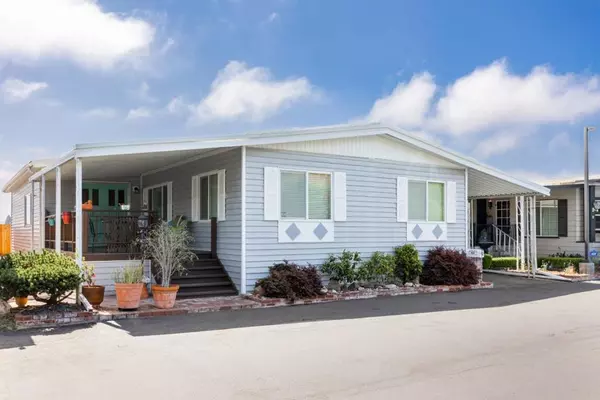 9 Pera DR, Watsonville, CA 95076