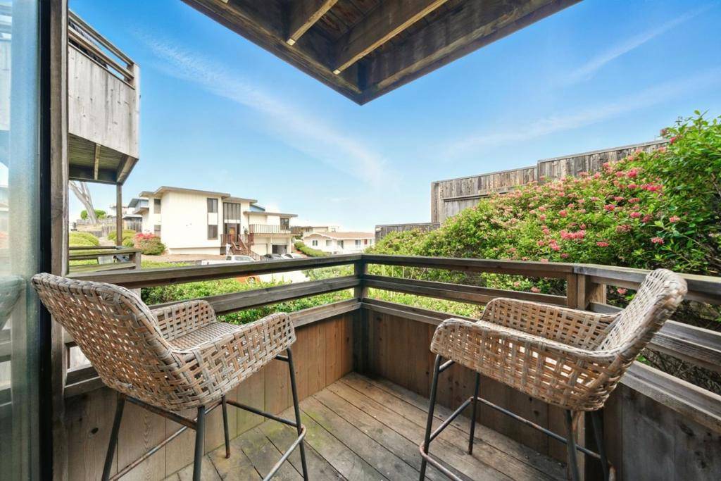 Monterey, CA 93940,125 Surf WAY #343