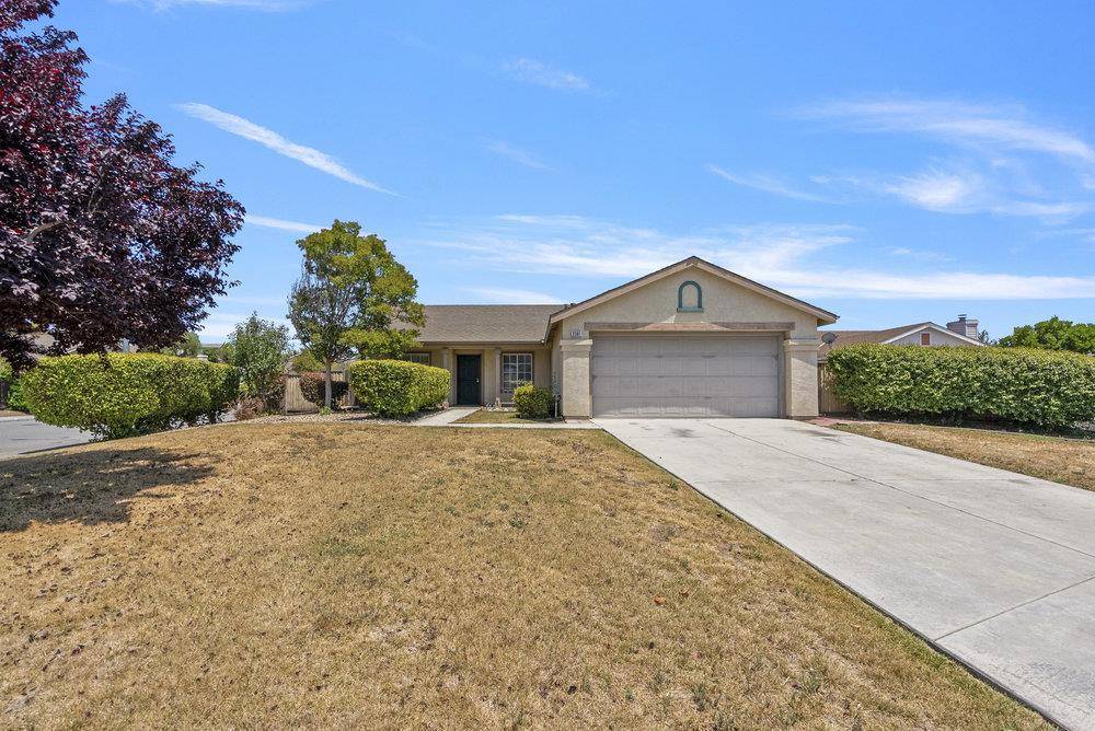 2301 Valley View RD, Hollister, CA 95023
