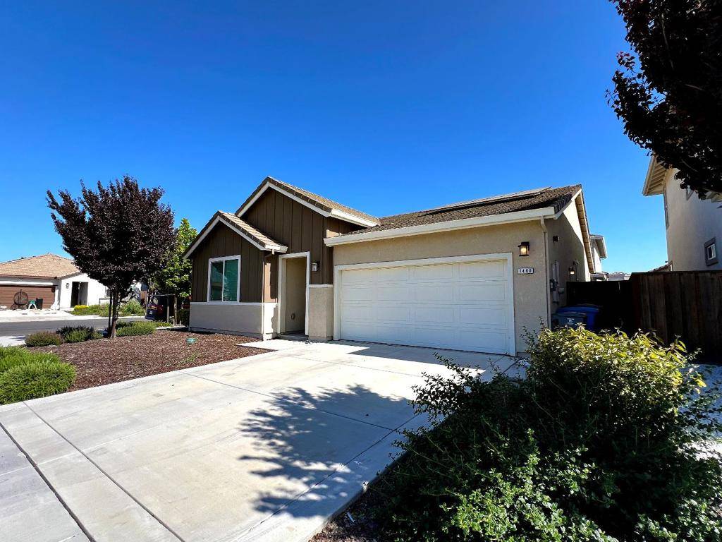 1460 Waterwheel LN, Hollister, CA 95023