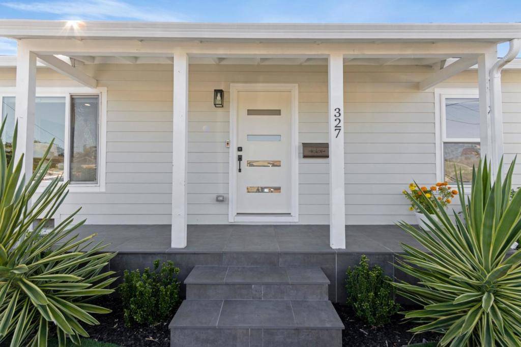 Redwood City, CA 94063,327 A ST