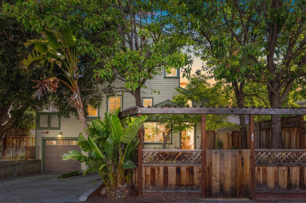 Los Altos, CA 94022,106 Second ST