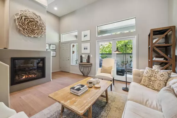 Santa Cruz, CA 95060,113 Claremont TER
