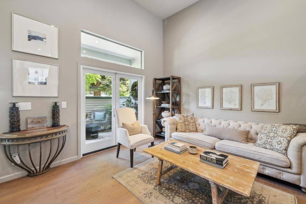 Santa Cruz, CA 95060,113 Claremont TER