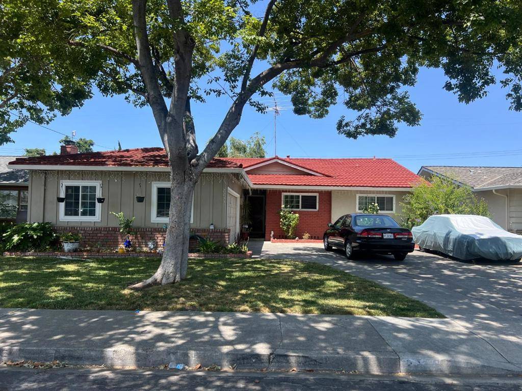 2233 Dianne DR, Santa Clara, CA 95050
