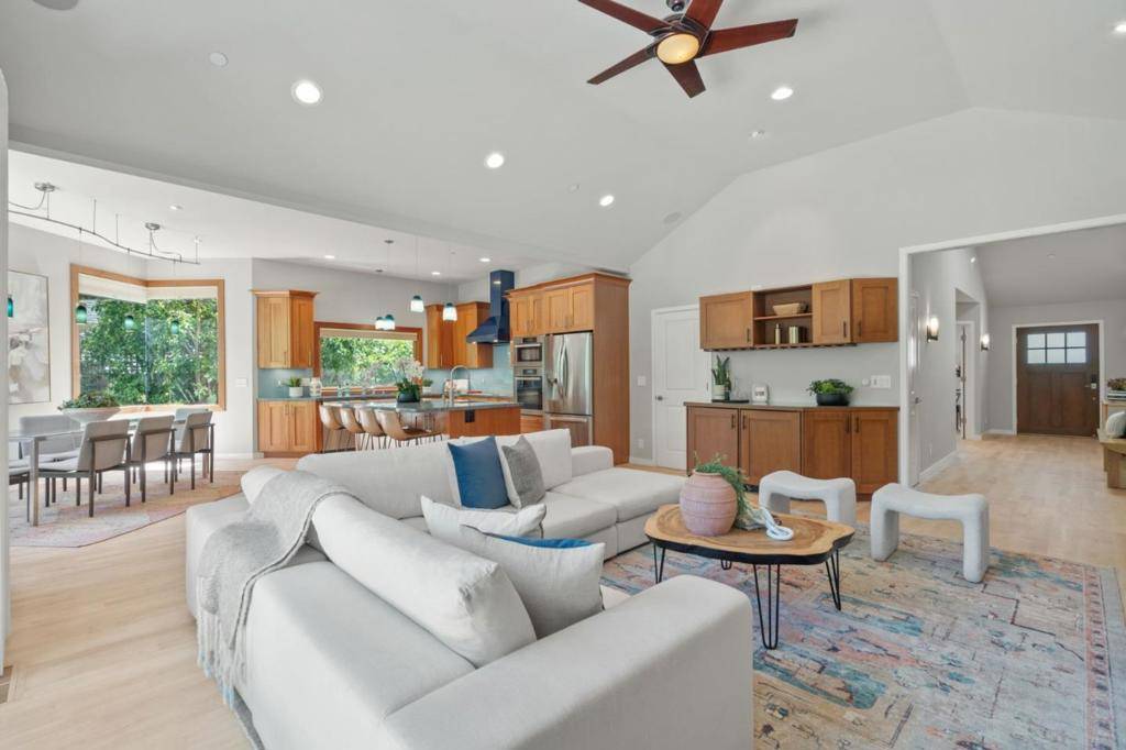 Mountain View, CA 94040,989 Lane AVE