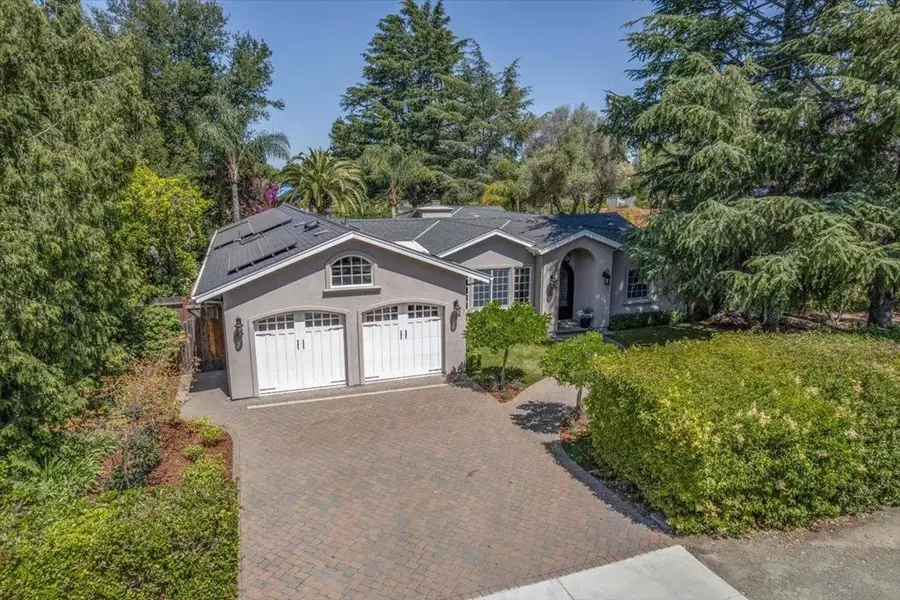 32 N El Monte AVE, Los Altos, CA 94022