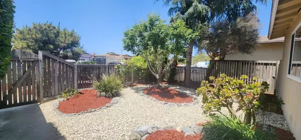 Salinas, CA 93906,1458 Adams ST