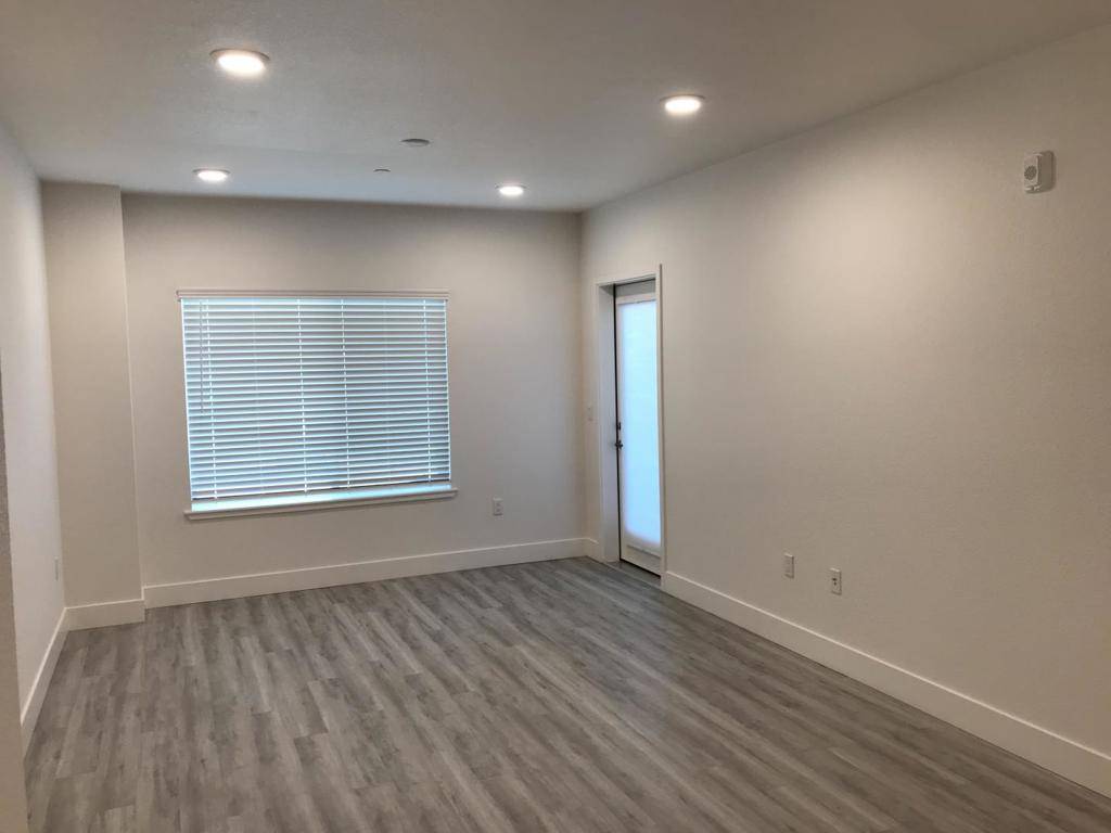 San Jose, CA 95125,1853 Almaden RD #106