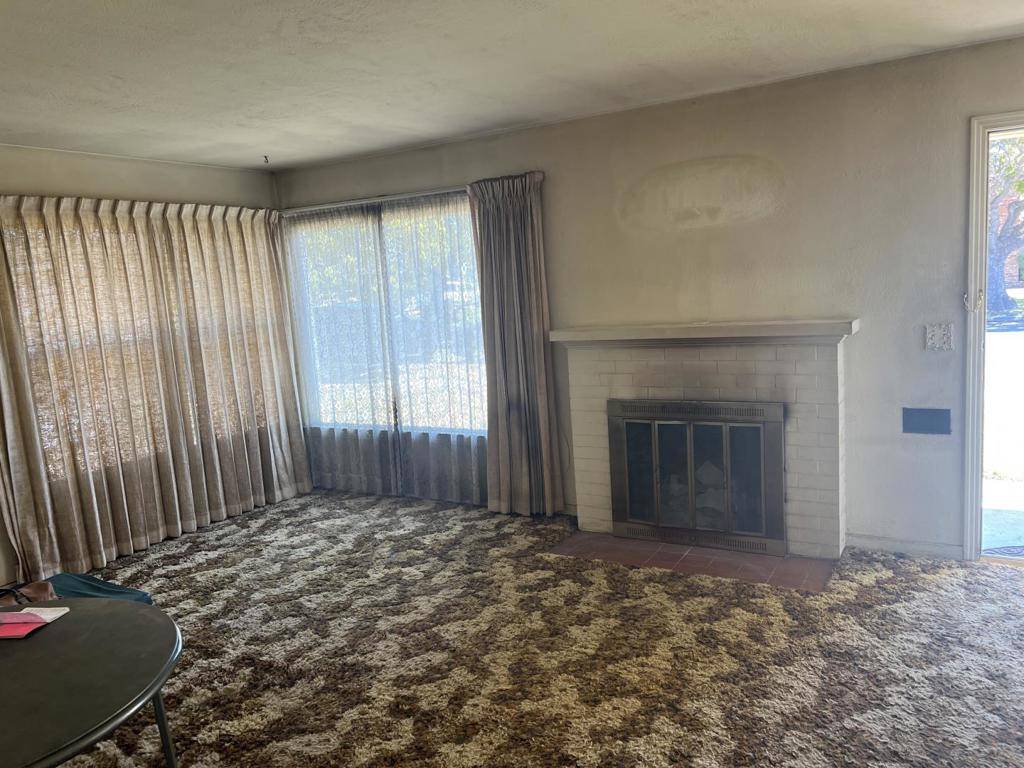 Salinas, CA 93906,1221 Parkside ST