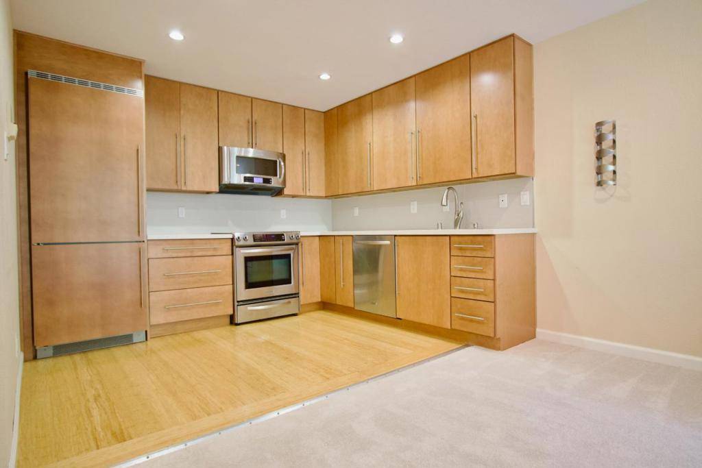7203 Shelter Creek LN, San Bruno, CA 94066