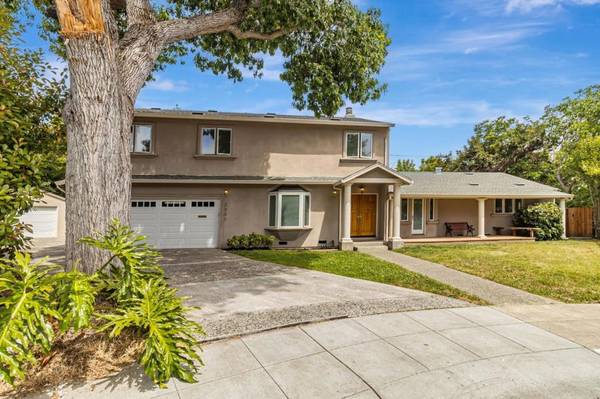 Palo Alto, CA 94303,2331 Carmel DR