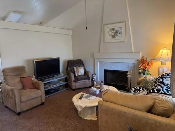 Hollister, CA 95023,1550 Brighton DR