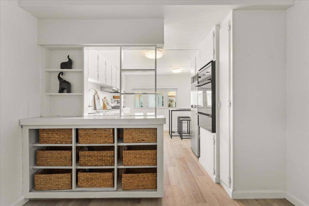 Santa Cruz, CA 95062,2355 Brommer