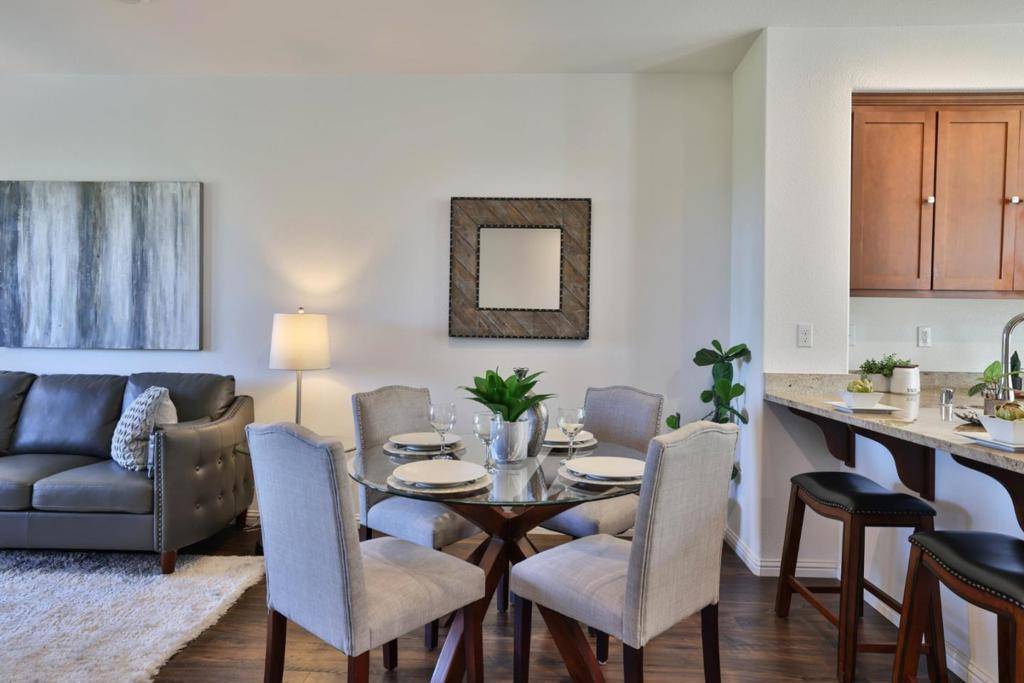 Mountain View, CA 94043,3917 Pyramid WAY