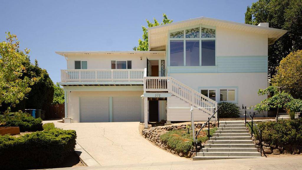 372 Elm ST, San Carlos, CA 94070