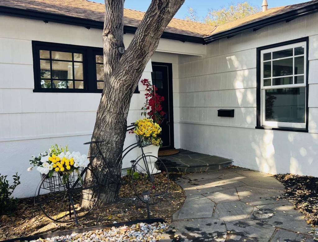 San Mateo, CA 94403,500 La Casa AVE