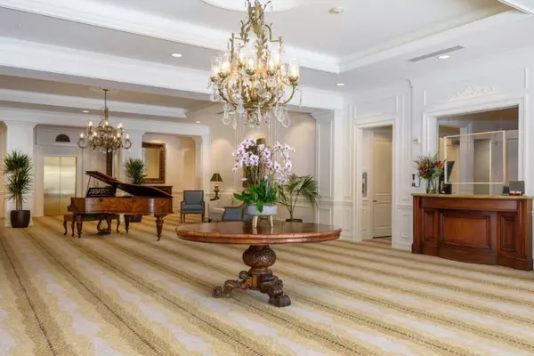 San Mateo, CA 94402,10 Crystal Springs RD #1507