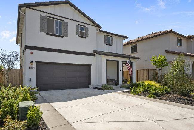 Gilroy, CA 95020,9182 Wickham CT