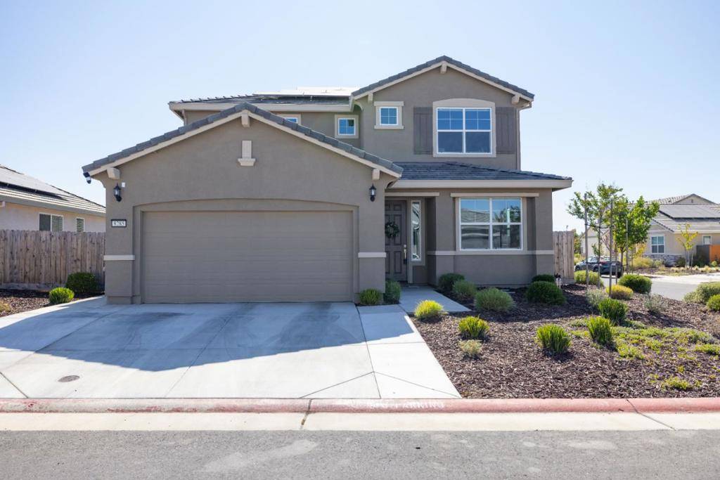 8285 Courage DR, Sacramento, CA 95829