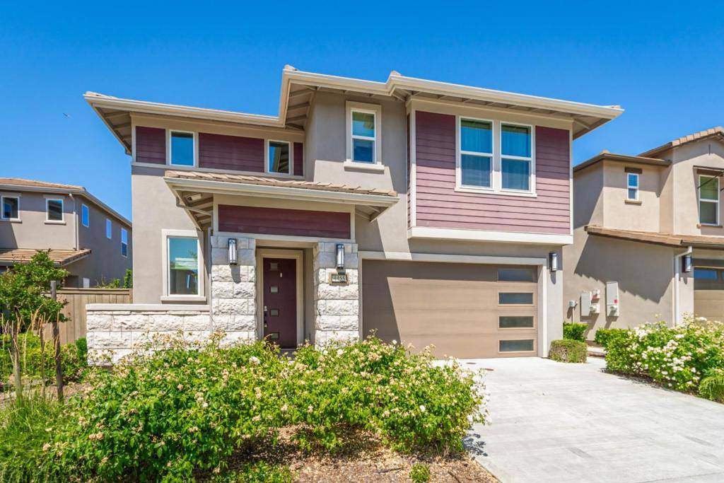 Sacramento, CA 95834,4455 English Elm ST