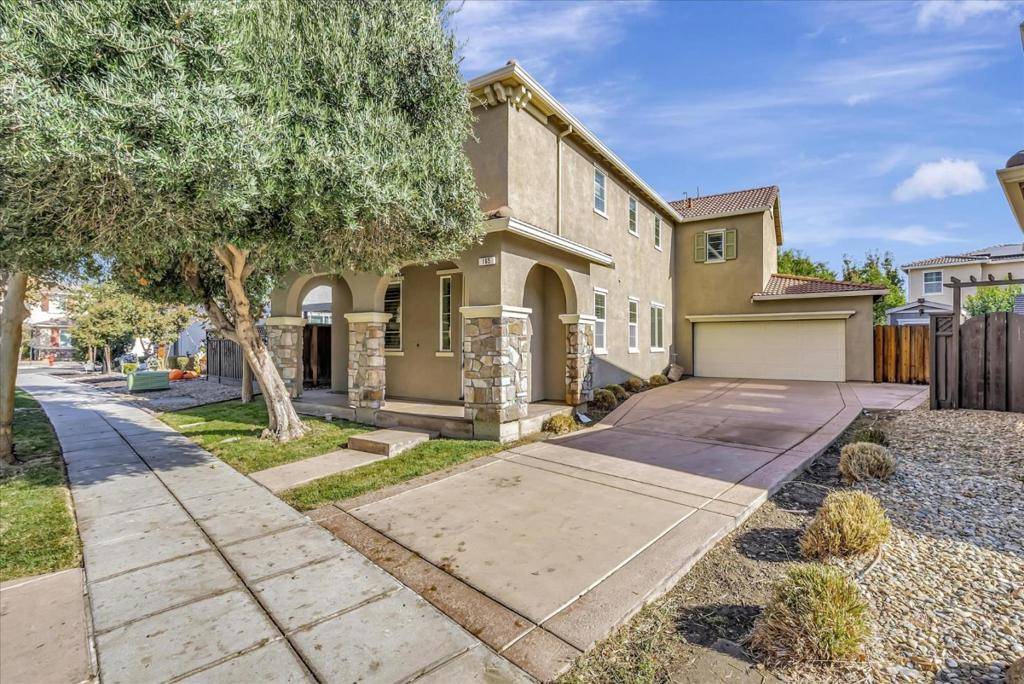 Tracy, CA 95391,165 W Questa TRL
