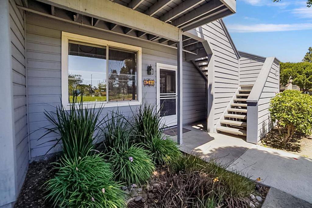 421 Cork Harbour CIR #A, CA 94065