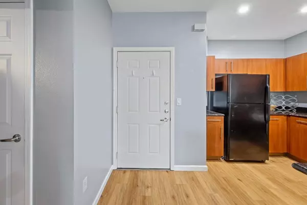 San Jose, CA 95112,1060 S 3rd ST #233