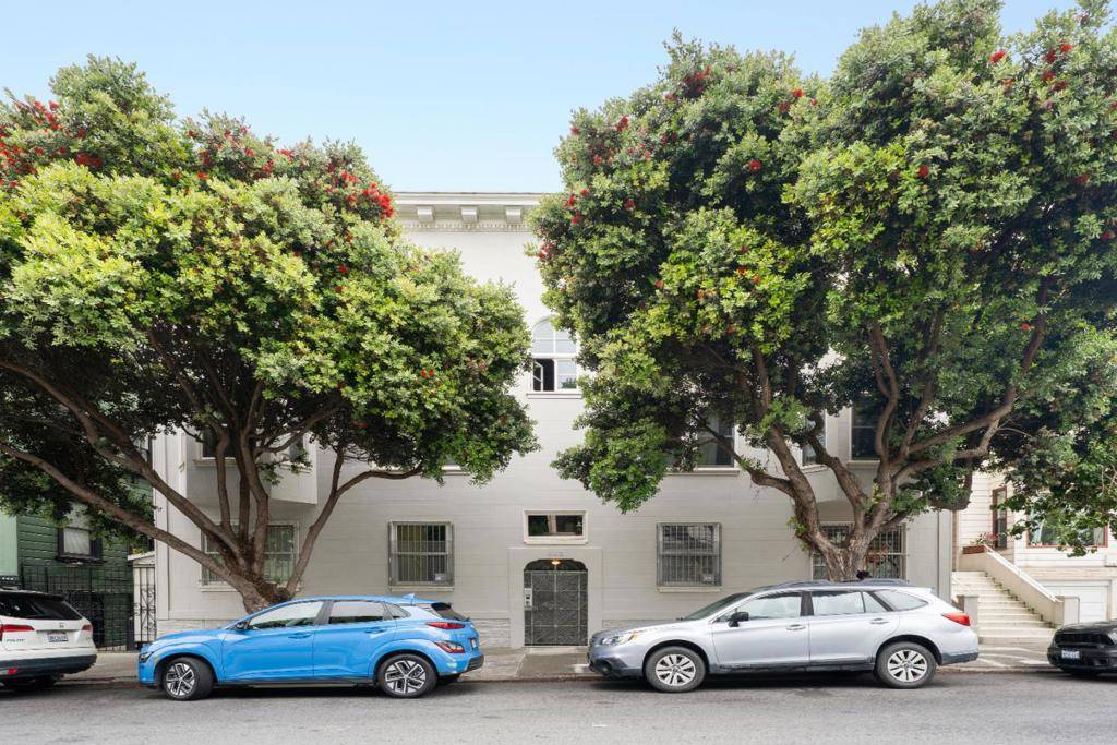 San Francisco, CA 94117,642 Central AVE #5