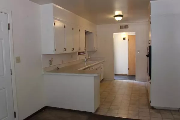 Seacliff, CA 95003,930 Pine Tree LN